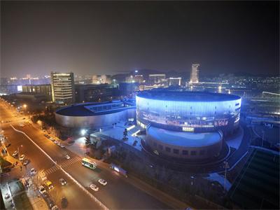 青岛市崂山区金家岭学校夜景